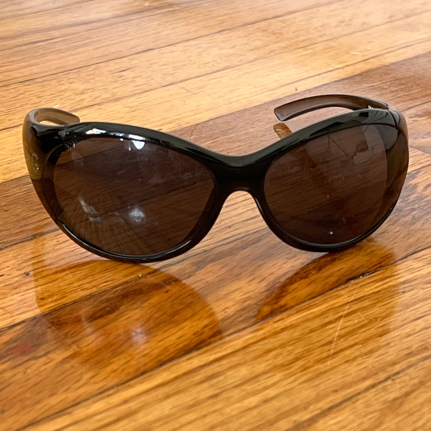 D&G black sunglasses