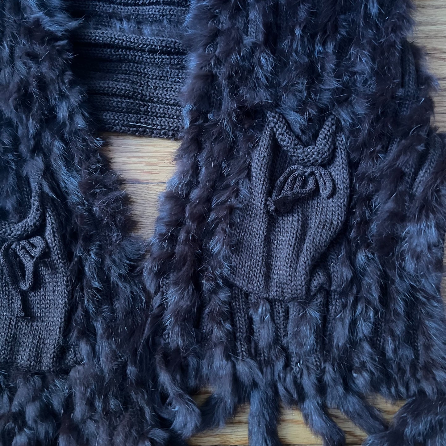Rabbit fur knit sleeveless cardigan