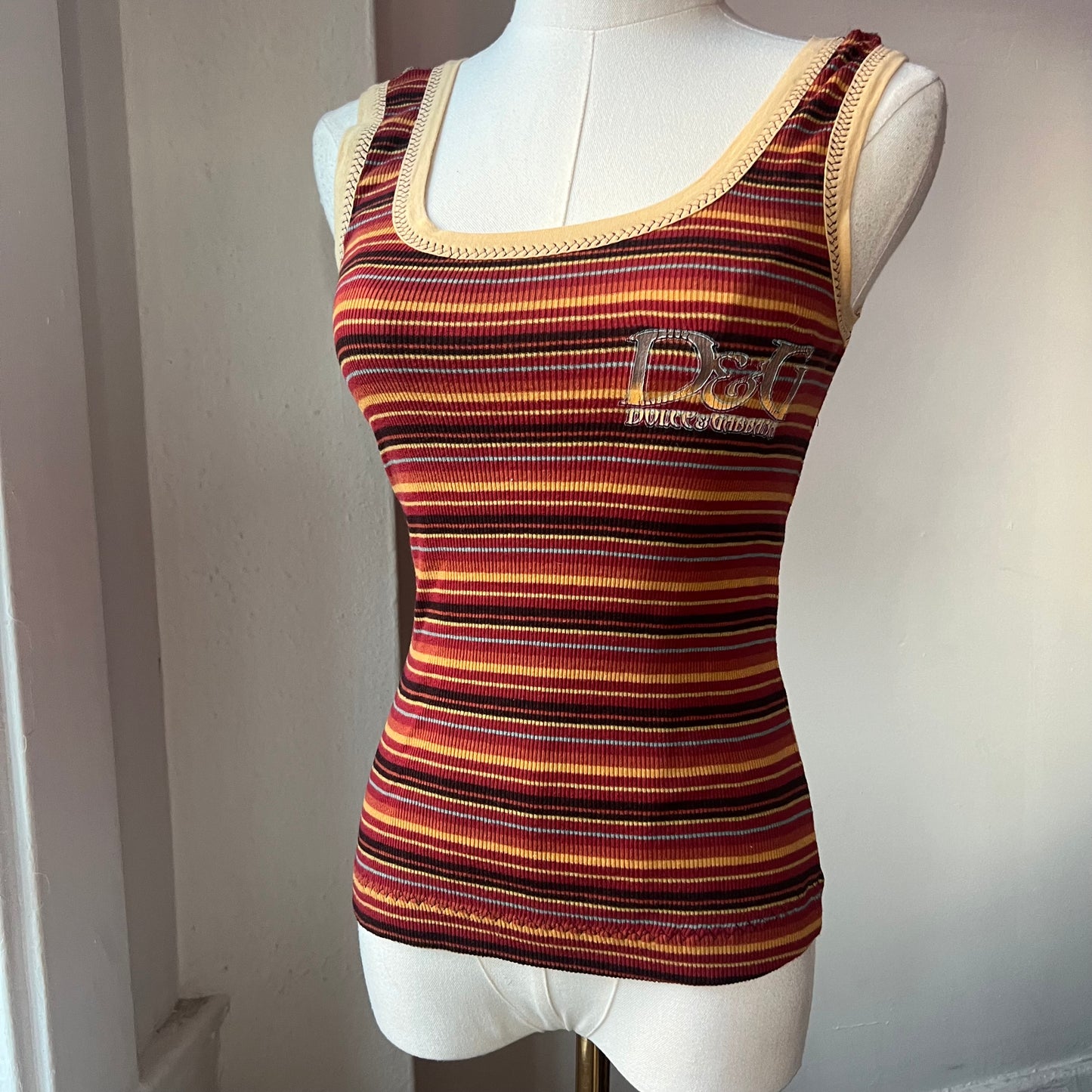 D&G striped tank