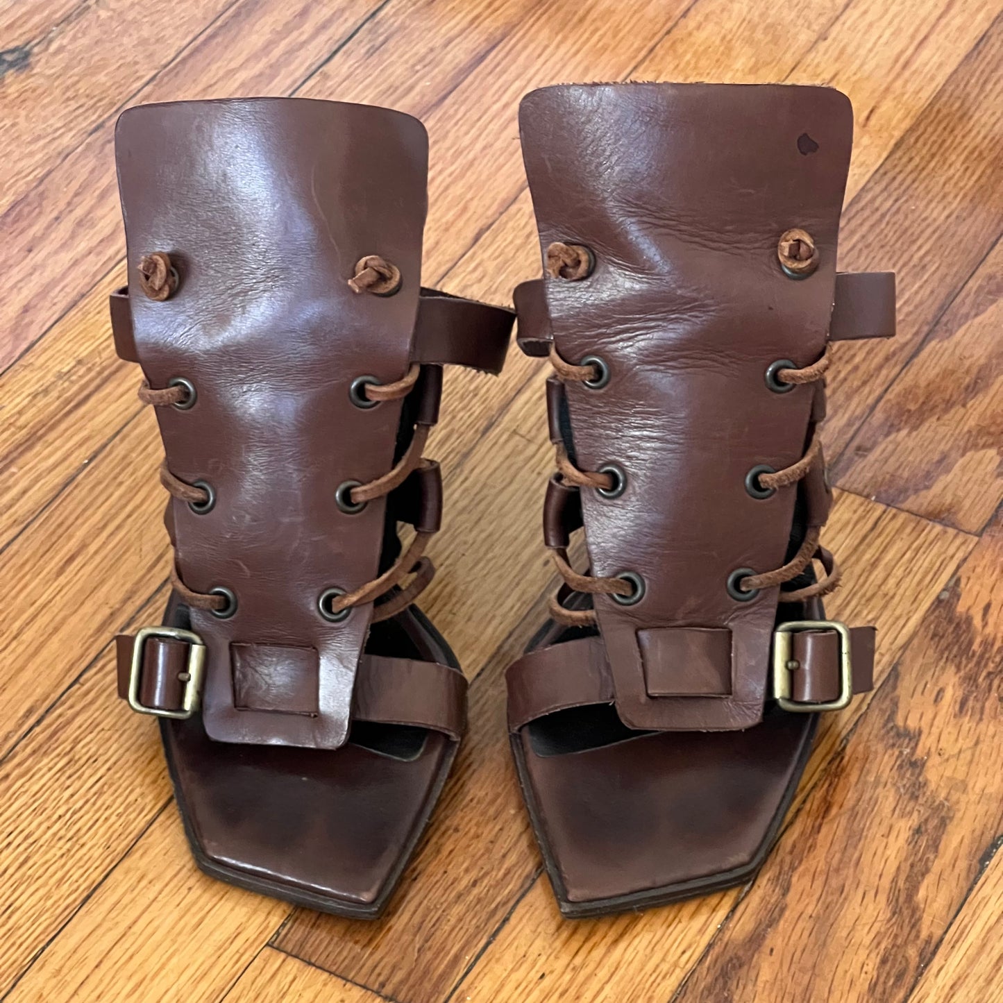 Leather heeled sandal