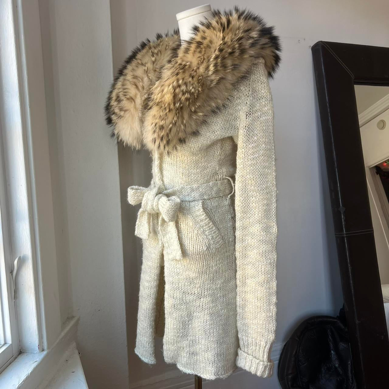 Racoon fur collar cardigan
